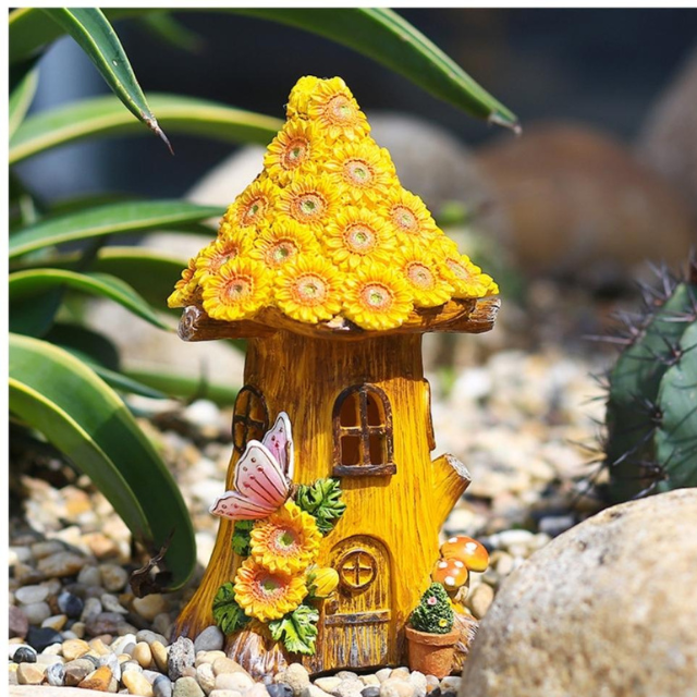 Paapaiarehe Sunflower Mushroom Tree House Rama Rama Figure (ESG20507)